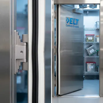 Food Service & Restaurants