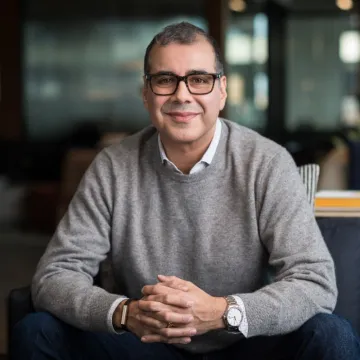 Portrait of Jason Vargas, Founder of Evidence Communications