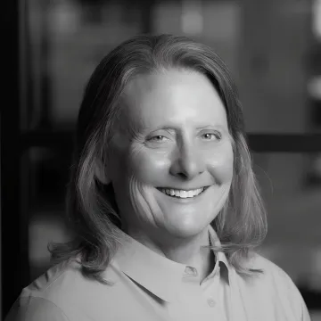 Portrait of Gennifer Baker, Founder of EVP Leadership