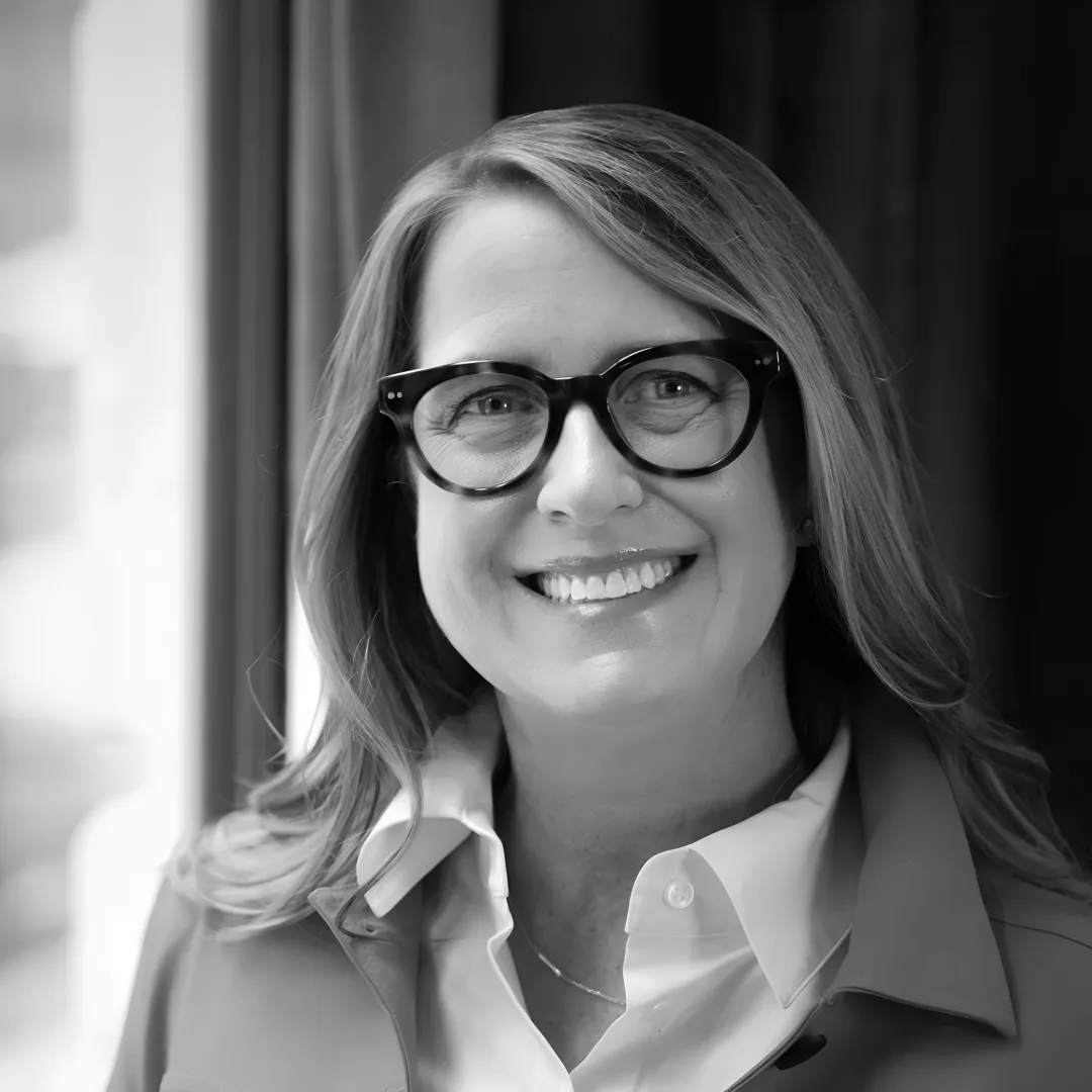 Portrait of Teri Evans, Leadership Facilitator at EVP Leadership