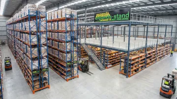 Expanda Stand warehouse rack installation showing pallet racking and mezzanine floor systems
