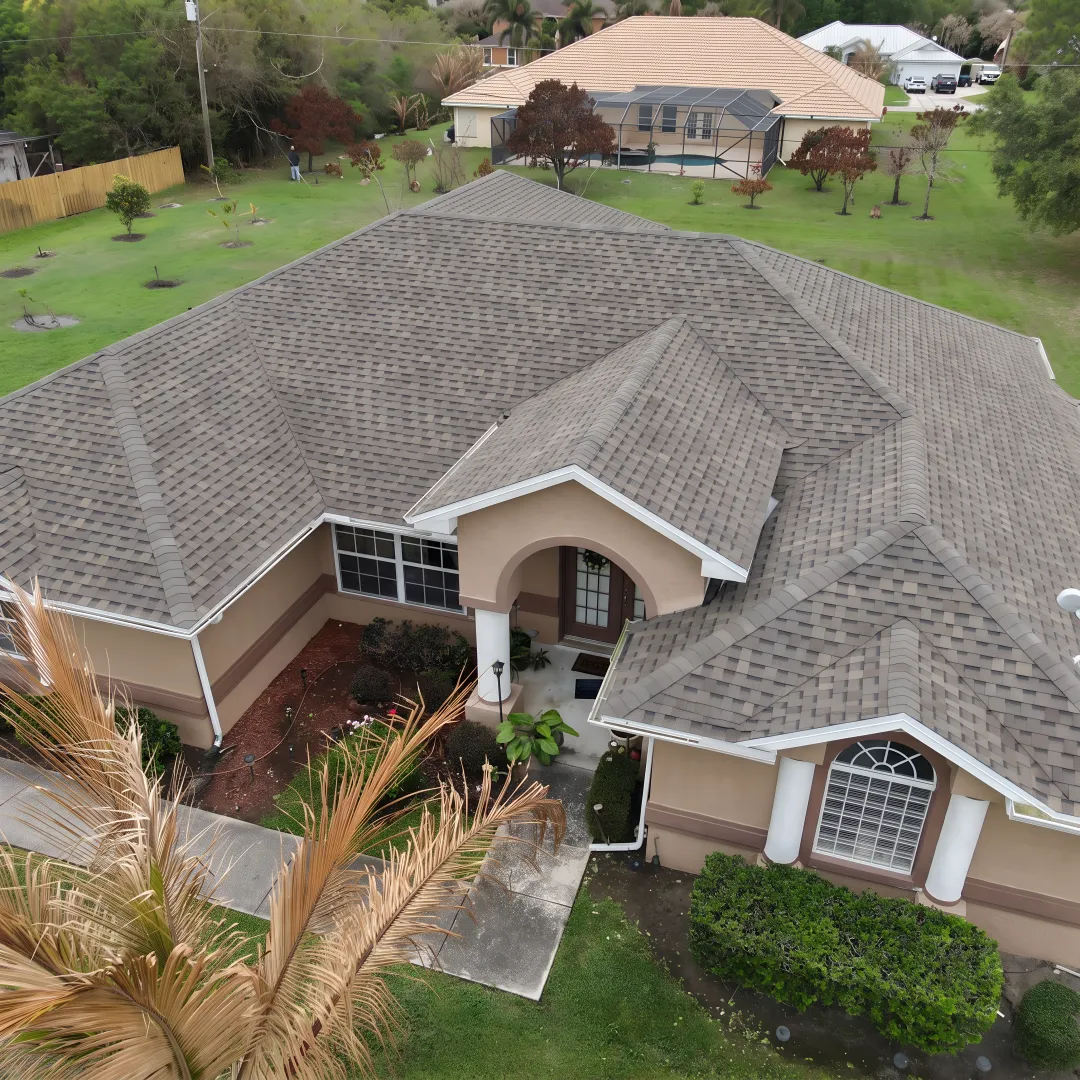 New reflective shingle roof on a Florida home