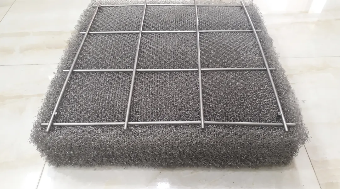 Custom demister pad made from SS316 knitted wire mesh