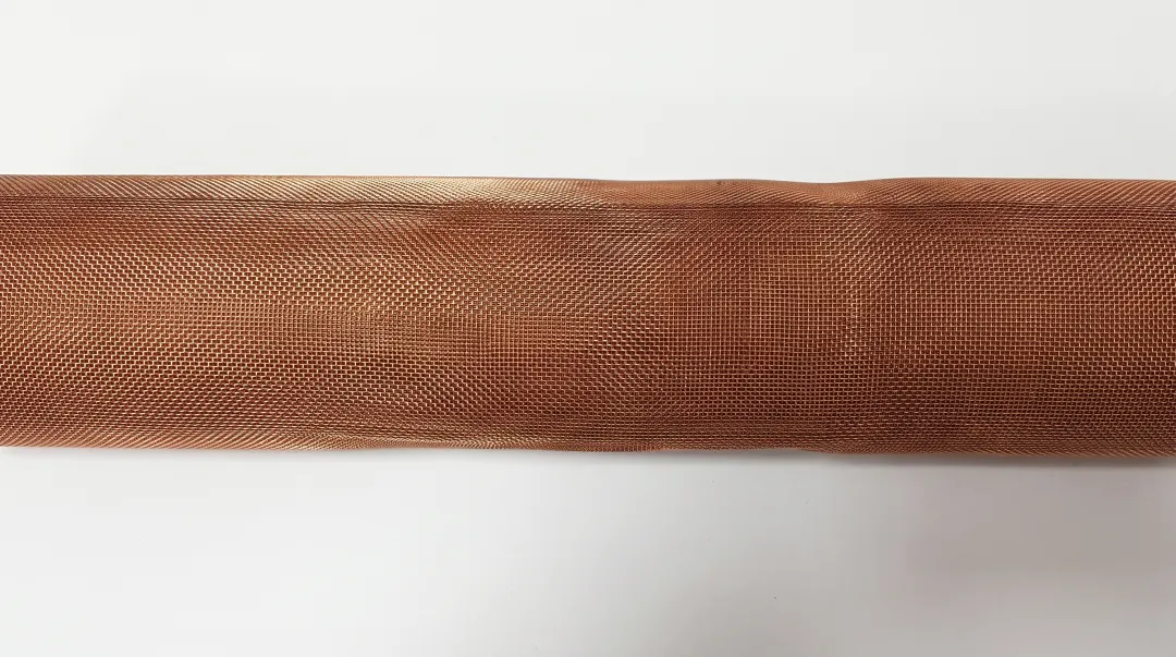 Custom knitted copper mesh rolls with controlled density and wire diameter