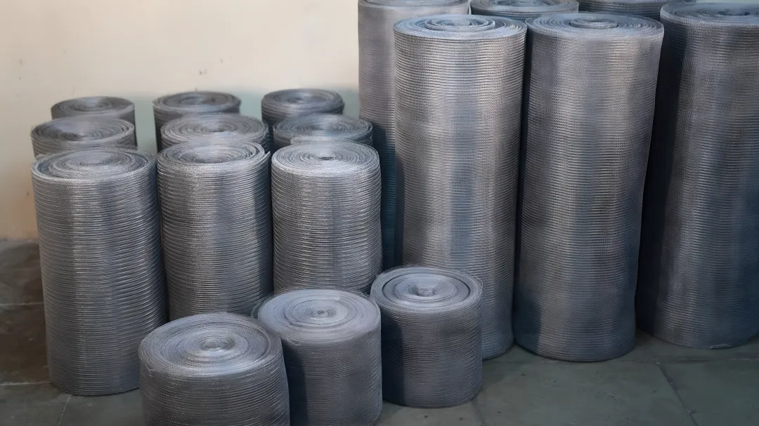 Automotive manufacturing with wire mesh components