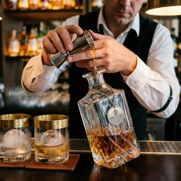 Hospitality & Bar Service