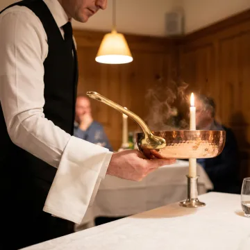 Restaurants & Hospitality Service