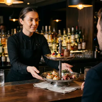 Hospitality & Bar Service