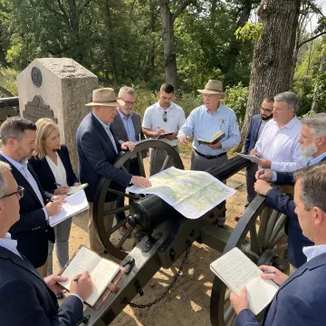 Leaders participating in an immersive outdoor leadership workshop