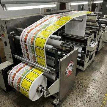 Roll-fed labels for food and beverage packaging