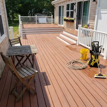 Deck Cleaning Contractors in Austin, TX