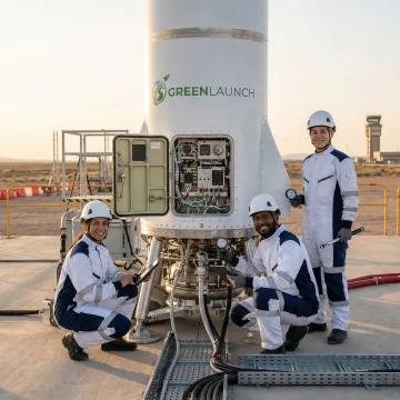 Engineers preparing light-gas launch tube for suborbital mission at test facility