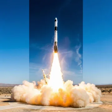Suborbital rocket launching vertically into the stratosphere with light-gas propulsion system