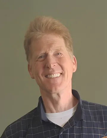 Eric Robinson headshot