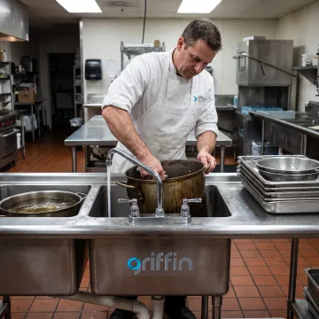 Restaurants & Food Service