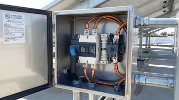 Industrial DC disconnect switch with magnetic blowout coils and silver tungsten contacts installed