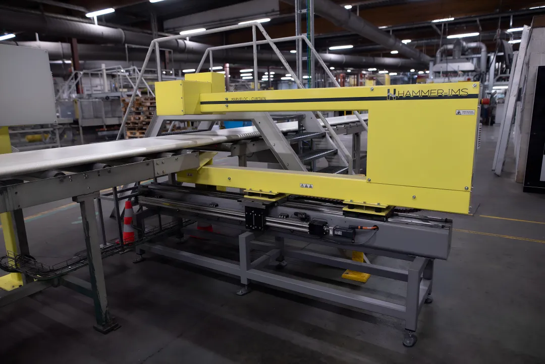 Industrial coating inspection equipment analyzing material thickness