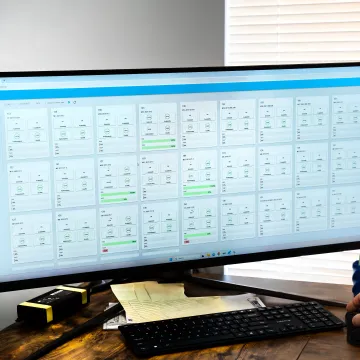 Real-Time Manufacturing Dashboard Software Solutions