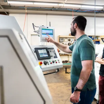 Top CNC OEE Monitoring Software Solutions 2026
