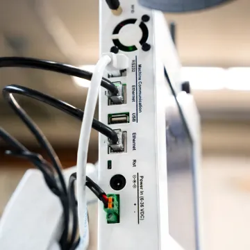 RFID-enabled CNC workstation