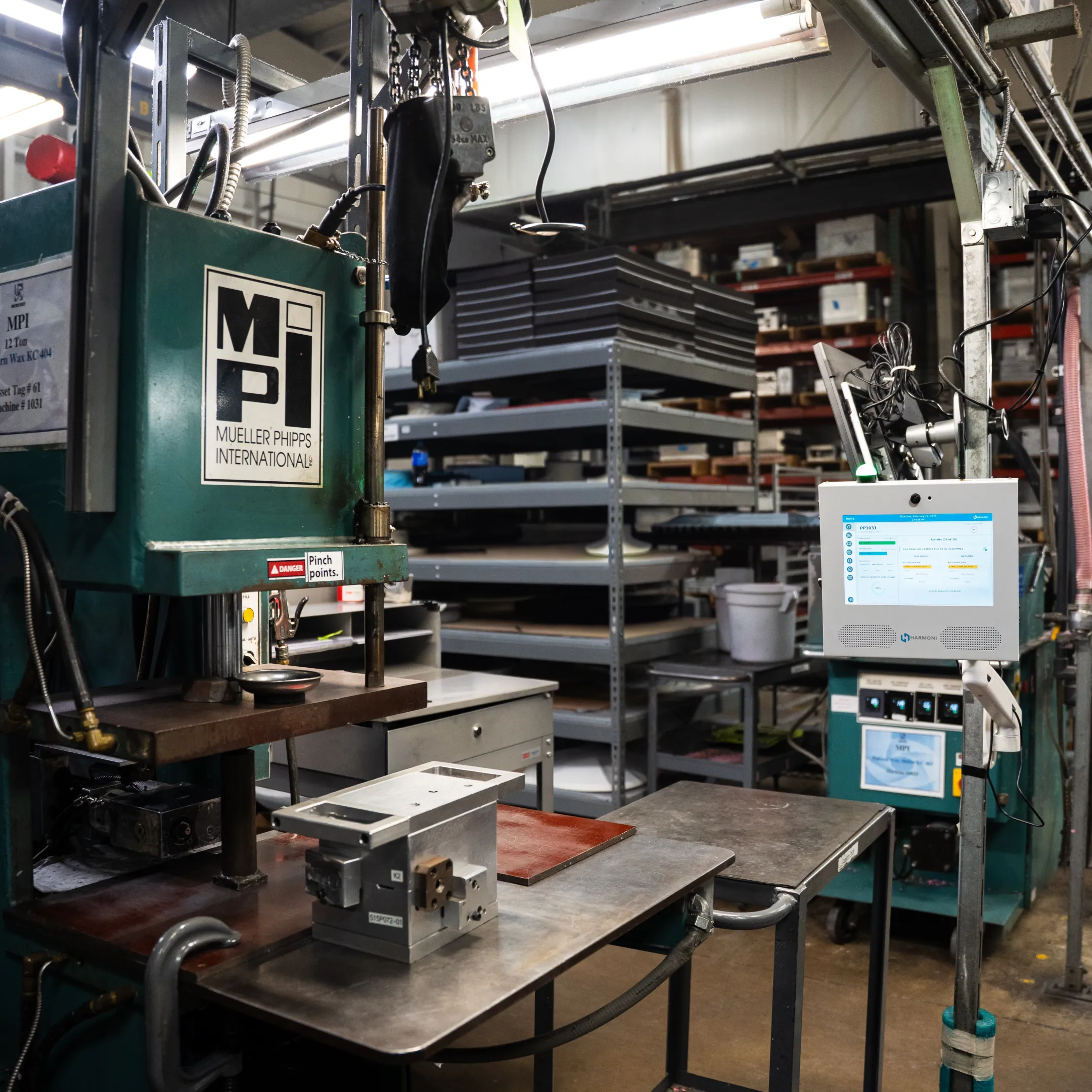 Digital job routing interface at a manufacturing workcenter