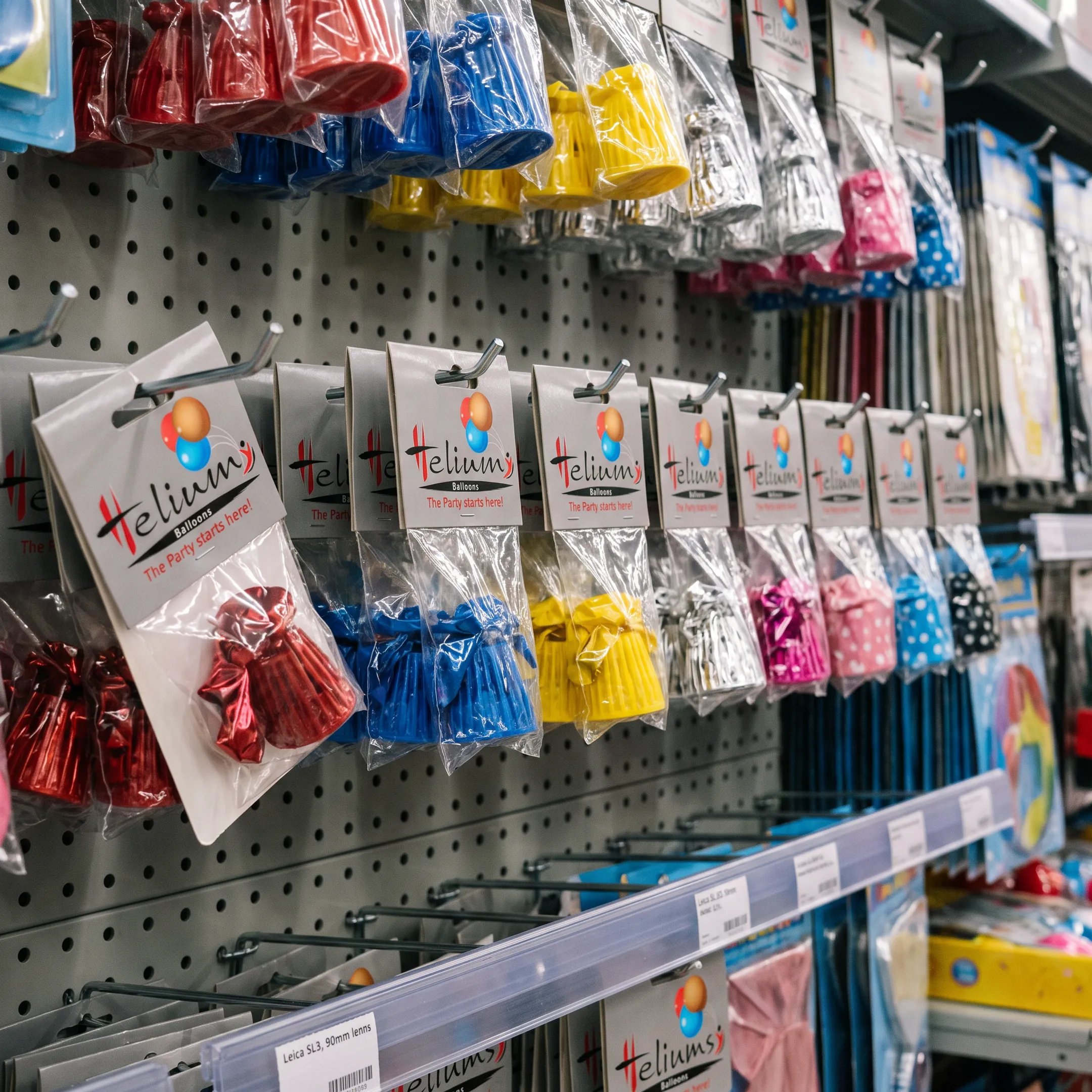 Retail balloon weight display