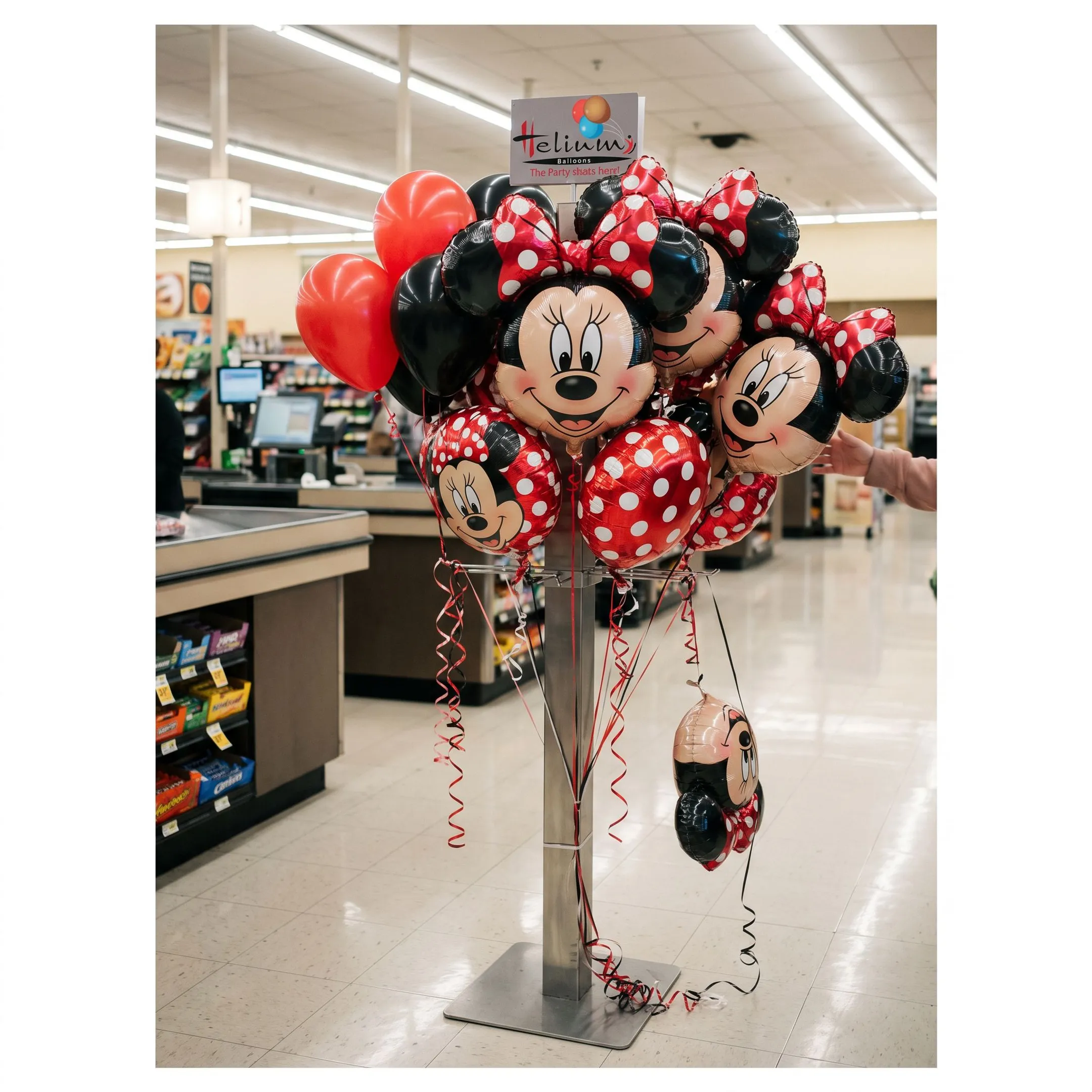 Supermarkets & Dollar Stores