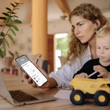 Parent accessing flexible care support