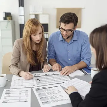 Advisor comparing PEO provider options