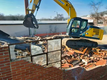 Heavy Equipment & Construction