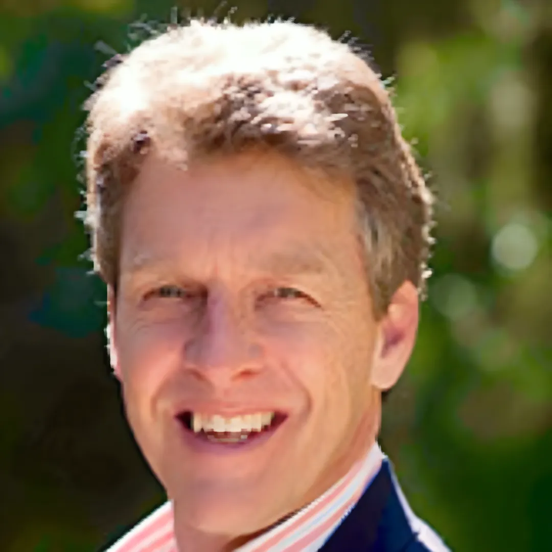 Portrait of Ken Homer, Facilitator and Trainer at IdeaGuides