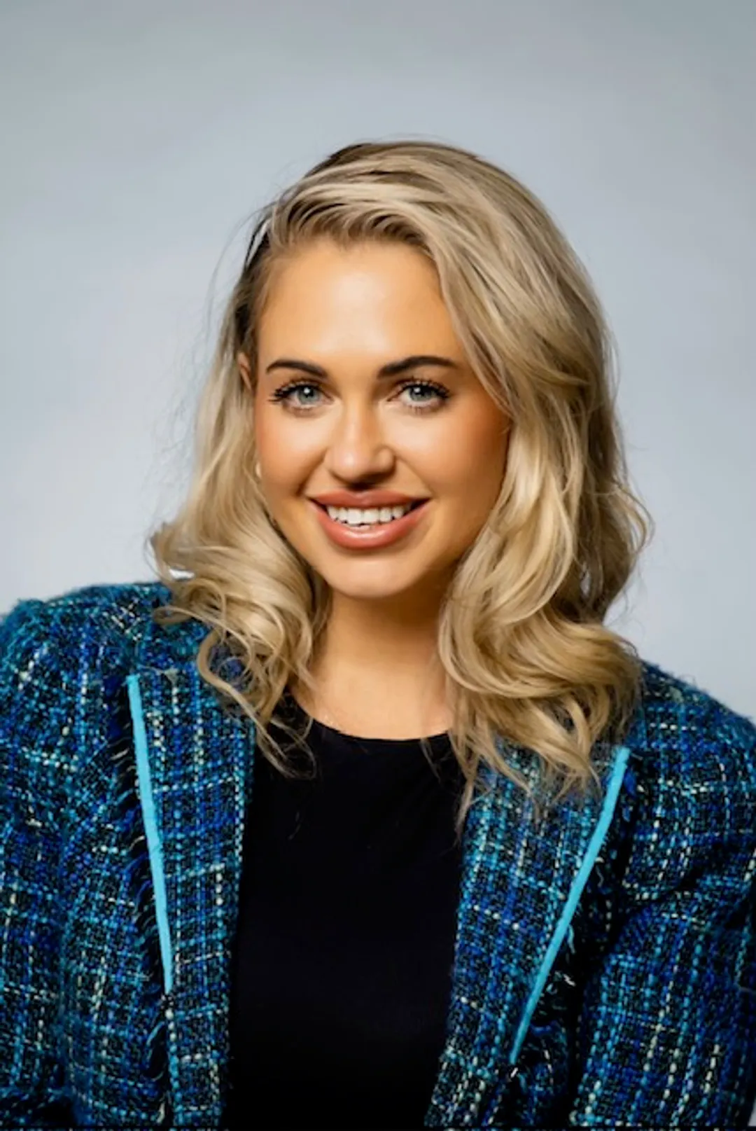 Portrait of Kristin Lutz, Head of Contract Services at Ikon Search