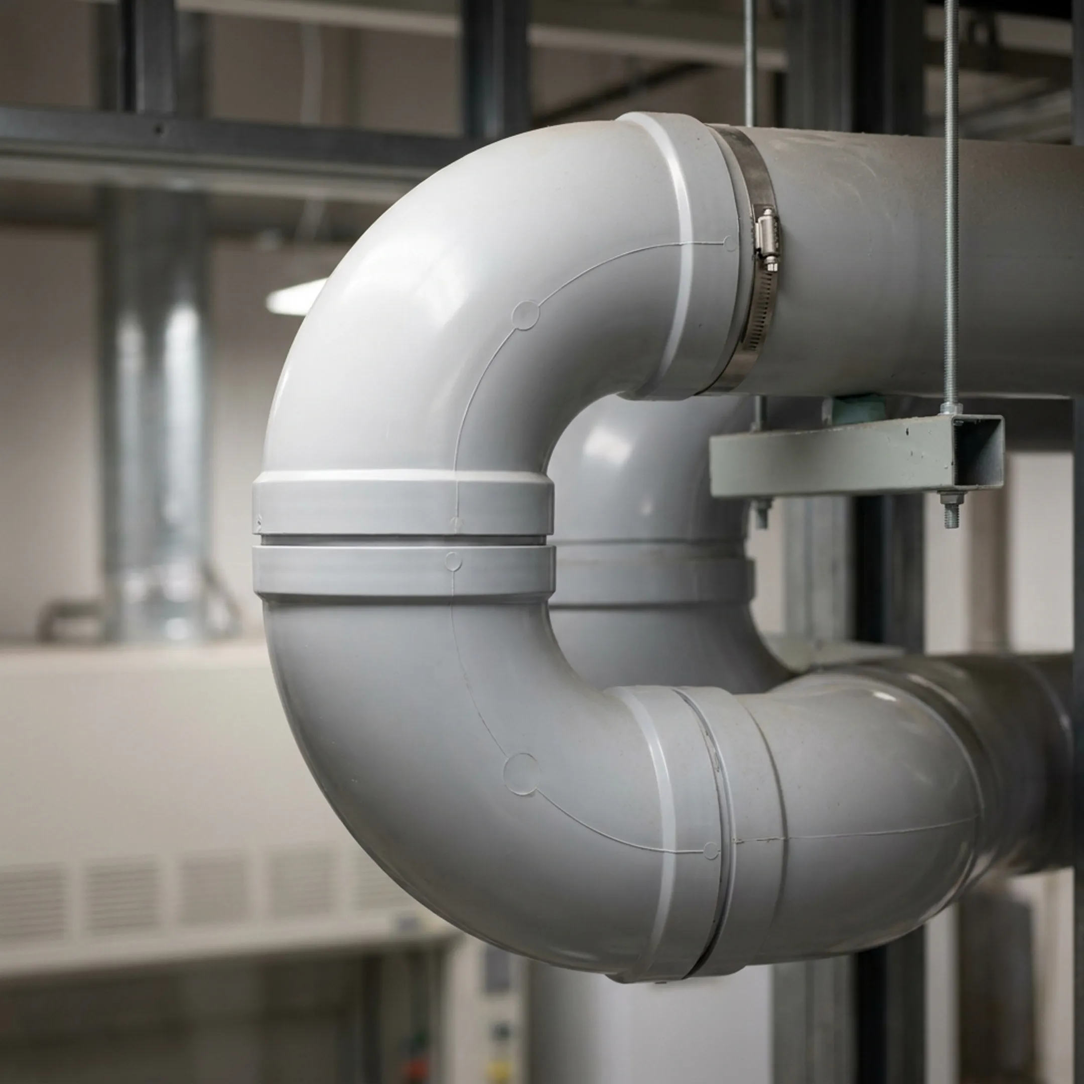 Laboratory fume hood ventilation