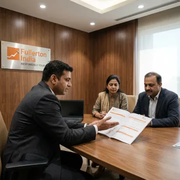Advisor explaining a portfolio strategy to clients