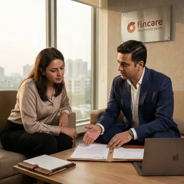 Advisor discussing women-focused financial planning