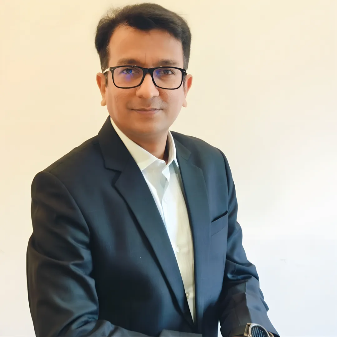 Portrait of Nitin Jindal, Executive Director and Compliance Officer at iVentures Wealth