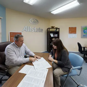 Renters insurance advisor reviewing coverage with tenant