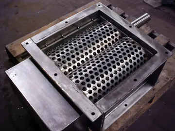 Spare Parts for Jersey Crusher Equipment — Lump Buster® Spare Parts, Particle-izer Replacement Parts, Lump Abrador Spares, Screw Conveyor Accessories, Feeder System Replacement Parts, Replacement Screens, Breaker Bars, Rotors, Combs, Gears, Bearings, Shafts, Inlet Hoppers & Shredder Anvils | Screw Conveyor Parts & Components Guide