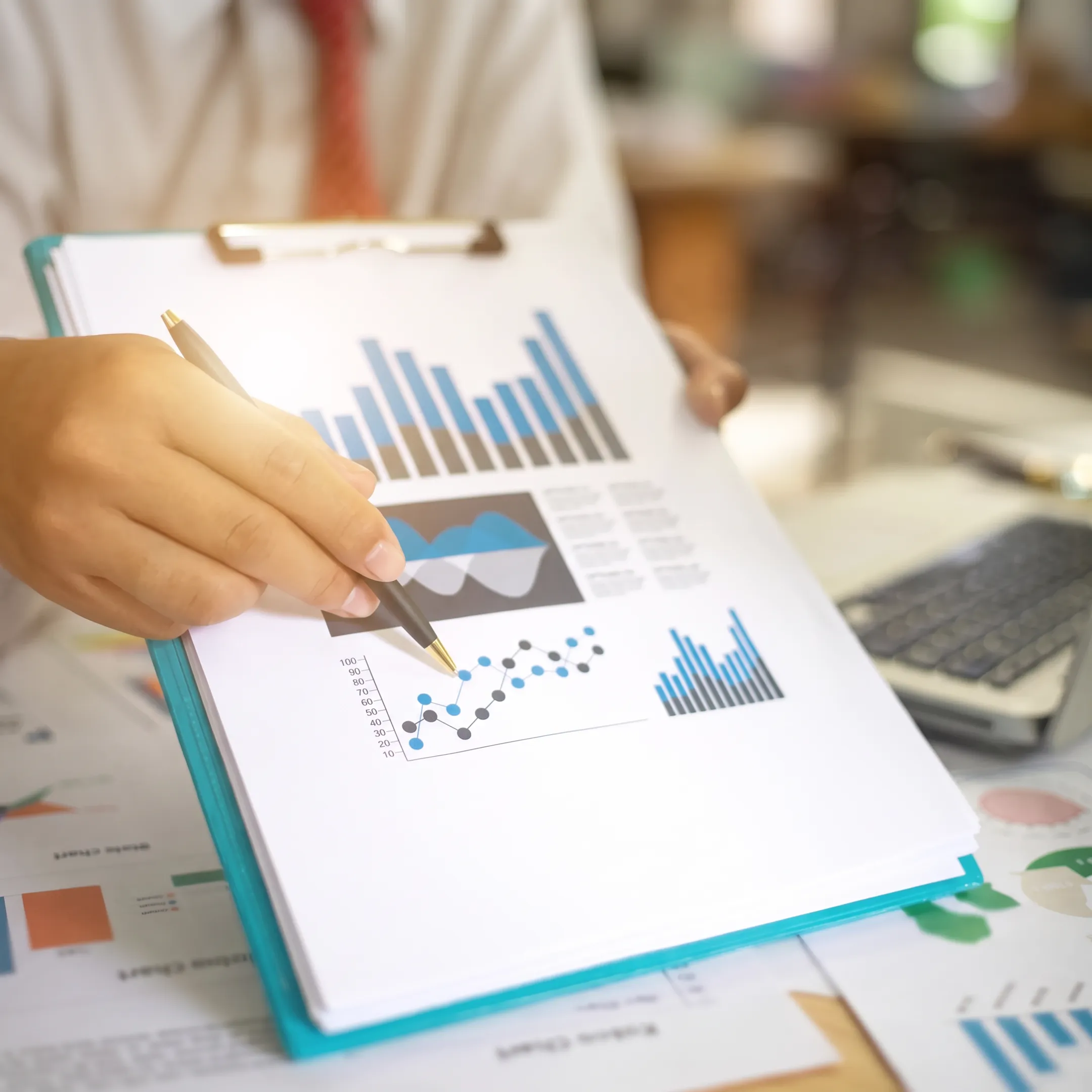 Bookkeeping specialist discussing pricing and financial reports