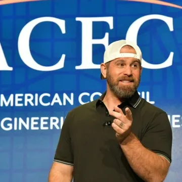 High-Profile Trust and Leadership Keynote Speaker