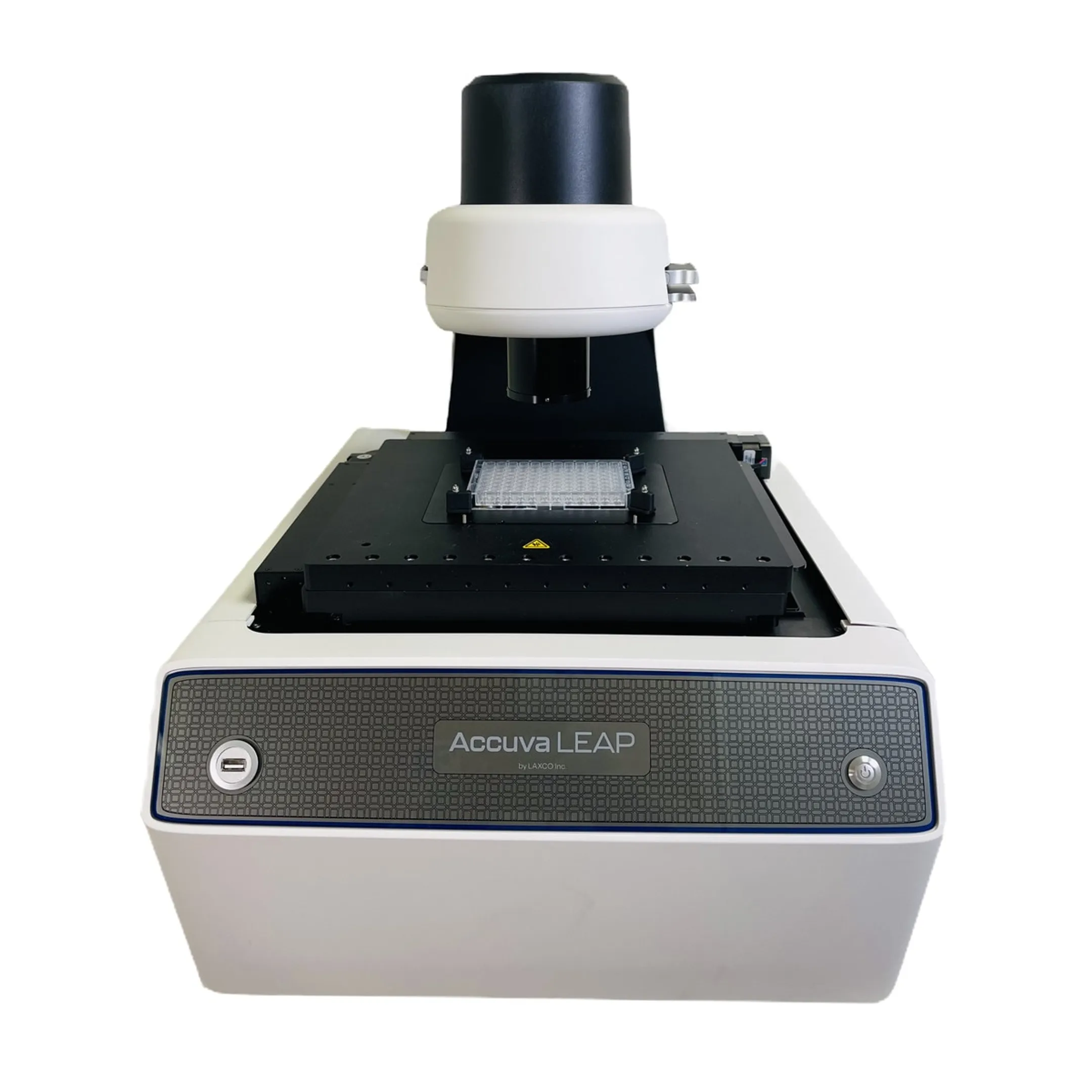 Researcher using laser capture microdissection system for single cell RNA analysis