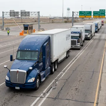 Commercial Truck Border Crossing Services