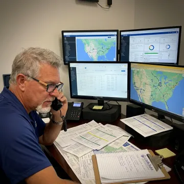 Dispatcher tracking expedited freight shipment