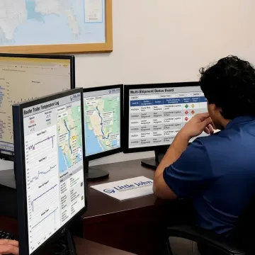 Dispatcher monitoring expedited cold chain freight