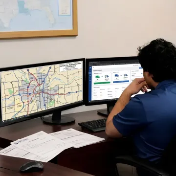 Flatbed freight planning and dispatch team