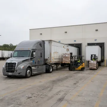Drop Trailer Pallet Service