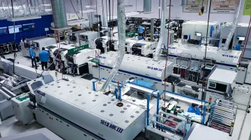 Electronics contract manufacturing facility producing automotive PCB assemblies and BMS components