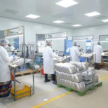 Medical equipment assembly workstation
