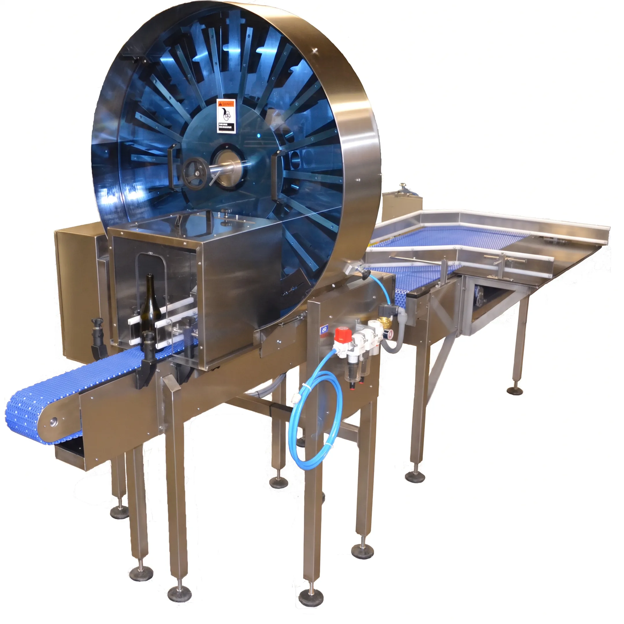 Integrated bottle cleaning and handling equipment arranged along a packaging line
