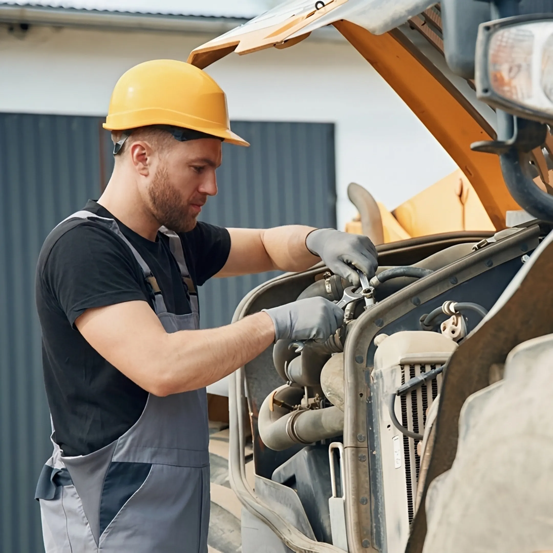 Hydraulic Hose Repair Services in Peoria, IL